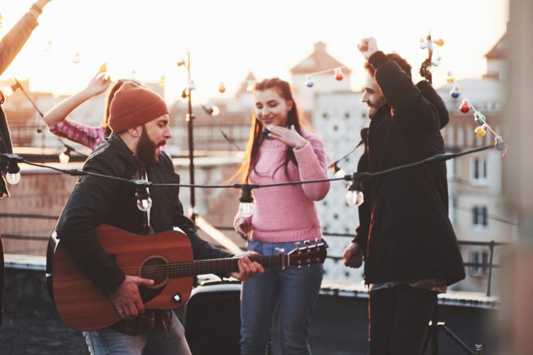 The Healing Power of Traditional Singing: How Folk Voices Connect Mind and Body