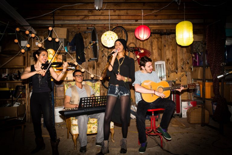 Building Confidence Through Group Singing: Why Community Matters in Folk Music